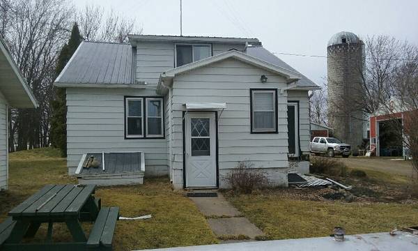 Front View of Pierz, MN House