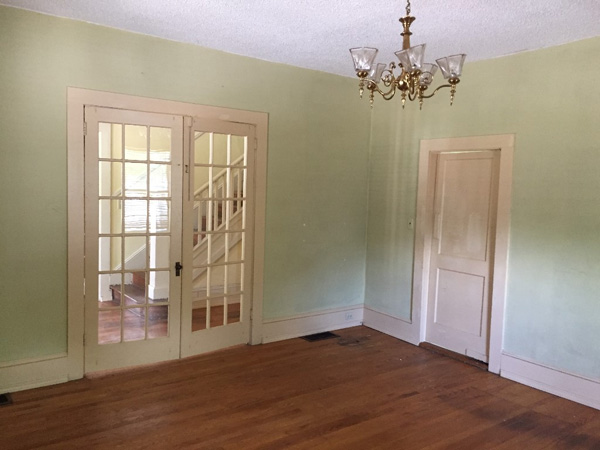Dining Room in Colonial Revival